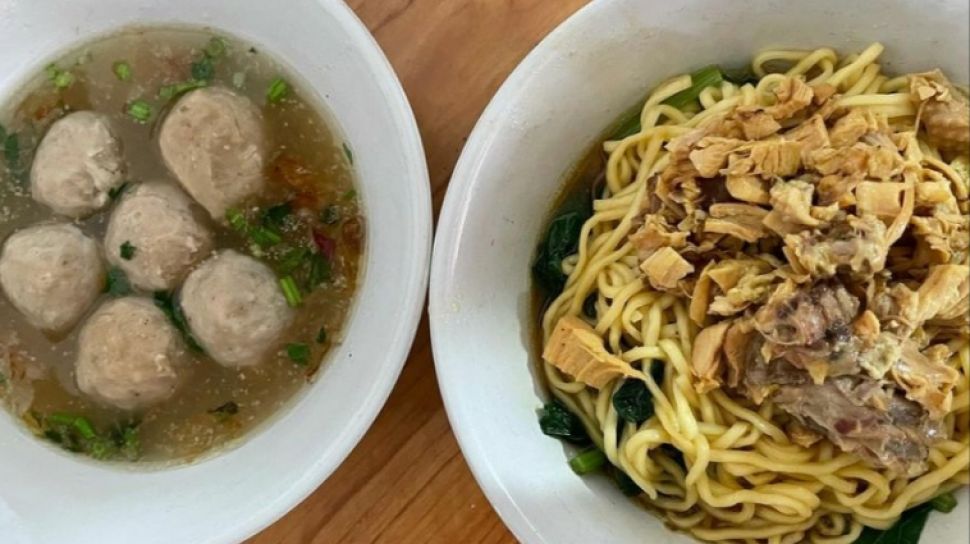 Detail Gambar Mie Ayan Dan Bakso Nomer 35