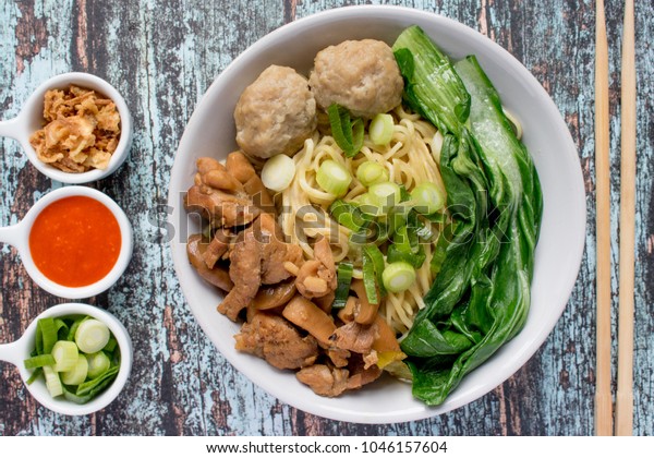 Detail Gambar Mie Ayan Dan Bakso Nomer 41