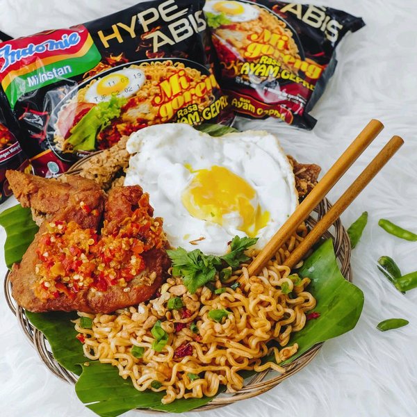 Detail Gambar Mie Goreng Ayam Geprek Nomer 49