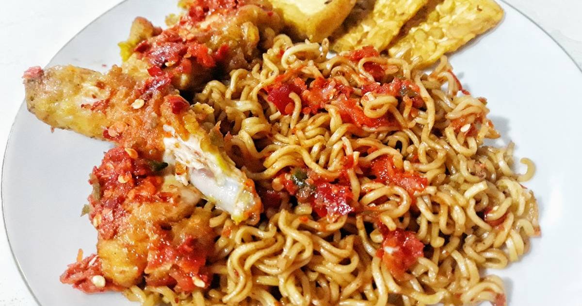 Detail Gambar Mie Goreng Ayam Geprek Nomer 52