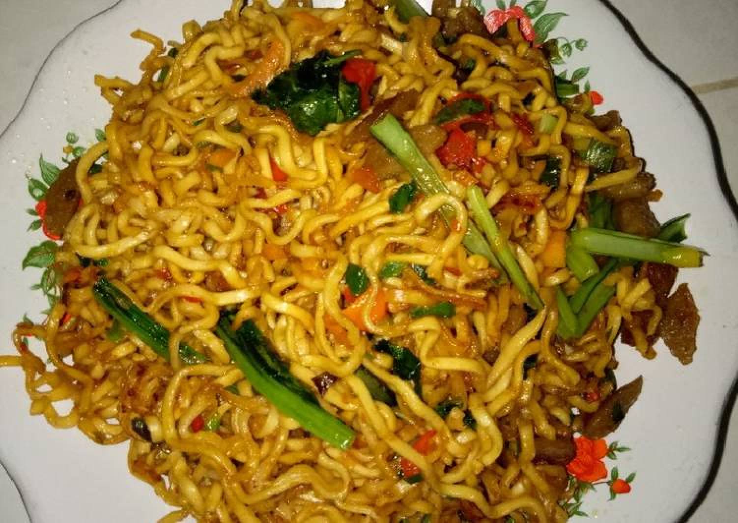 Detail Gambar Mie Goreng Pedas Nomer 28