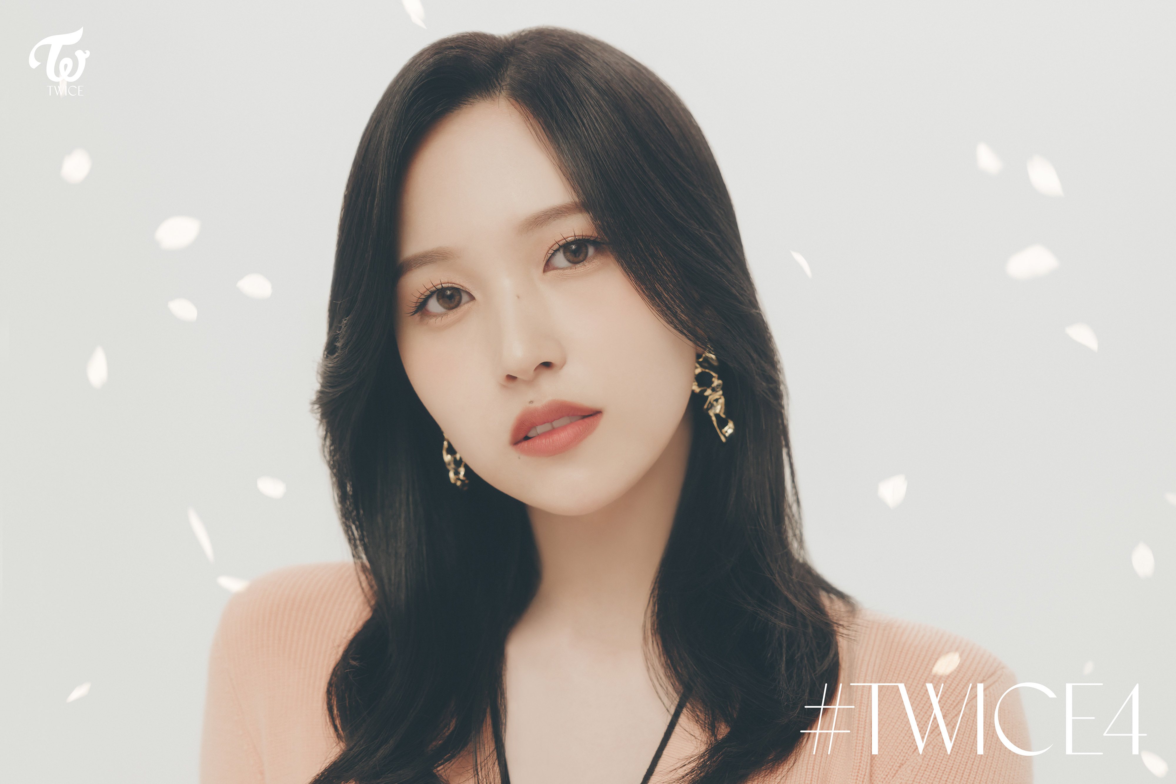 Gambar Mina Twice - KibrisPDR