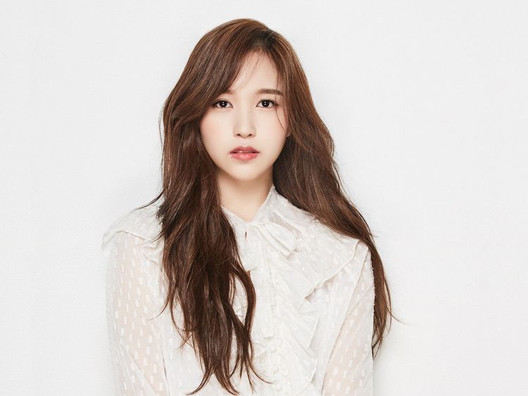 Detail Gambar Mina Twice Nomer 21