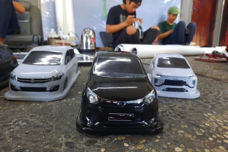 Detail Gambar Miniatur Mobil Nomer 21