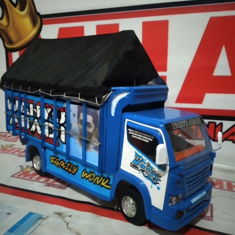 Detail Gambar Miniatur Truk Nomer 57