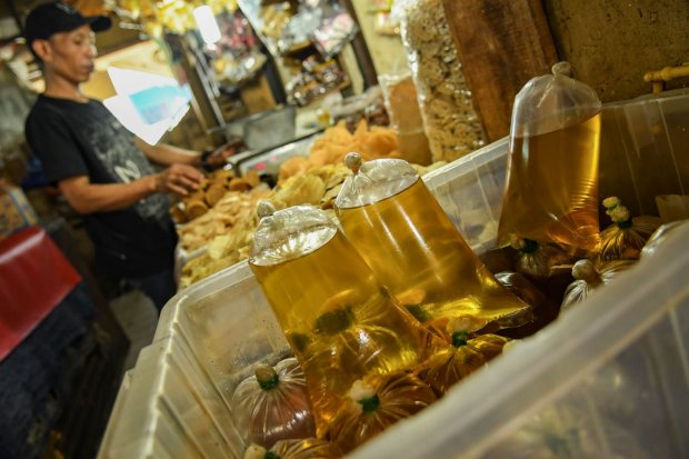 Detail Gambar Minyak Goreng Curah Nomer 36