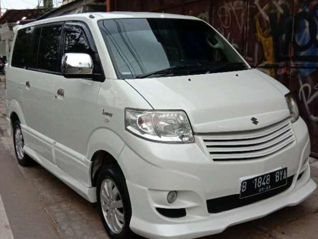 Detail Gambar Mobil Apv Luxury Terbaru Nomer 44