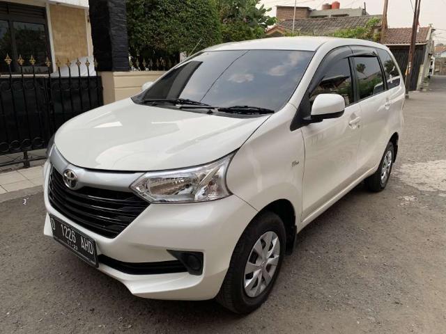 Detail Gambar Mobil Avanza Putih Nomer 10