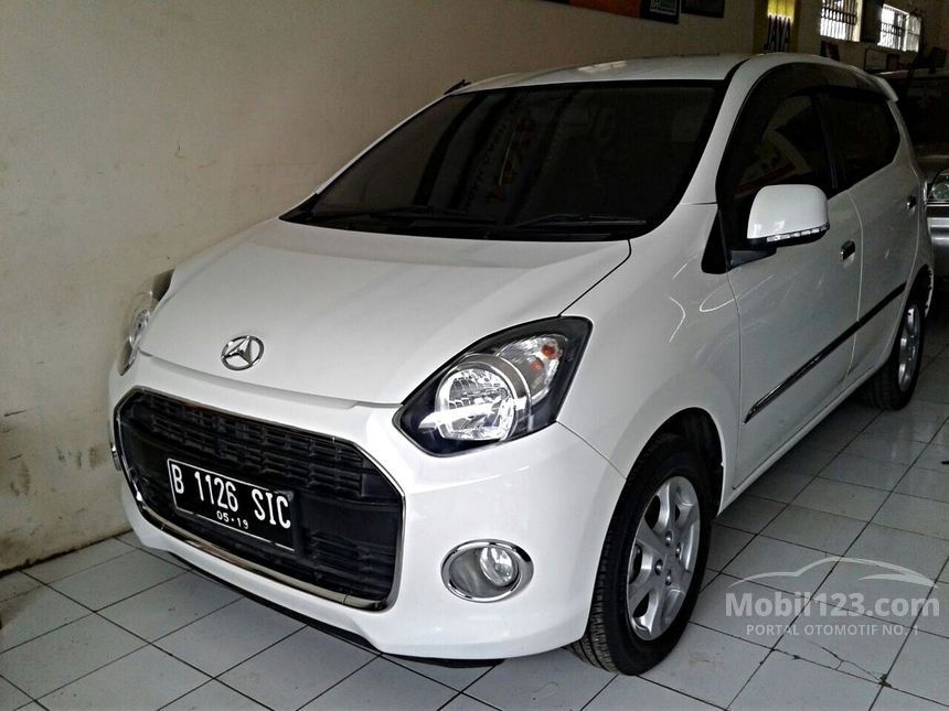 Detail Gambar Mobil Ayla 2014 Nomer 11