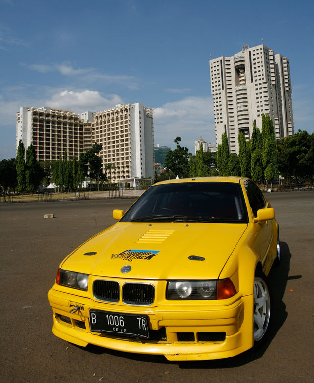 Detail Gambar Mobil Bmw Modifikasi Nomer 20