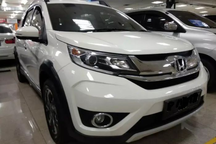 Detail Gambar Mobil Brv 2018 Nomer 15