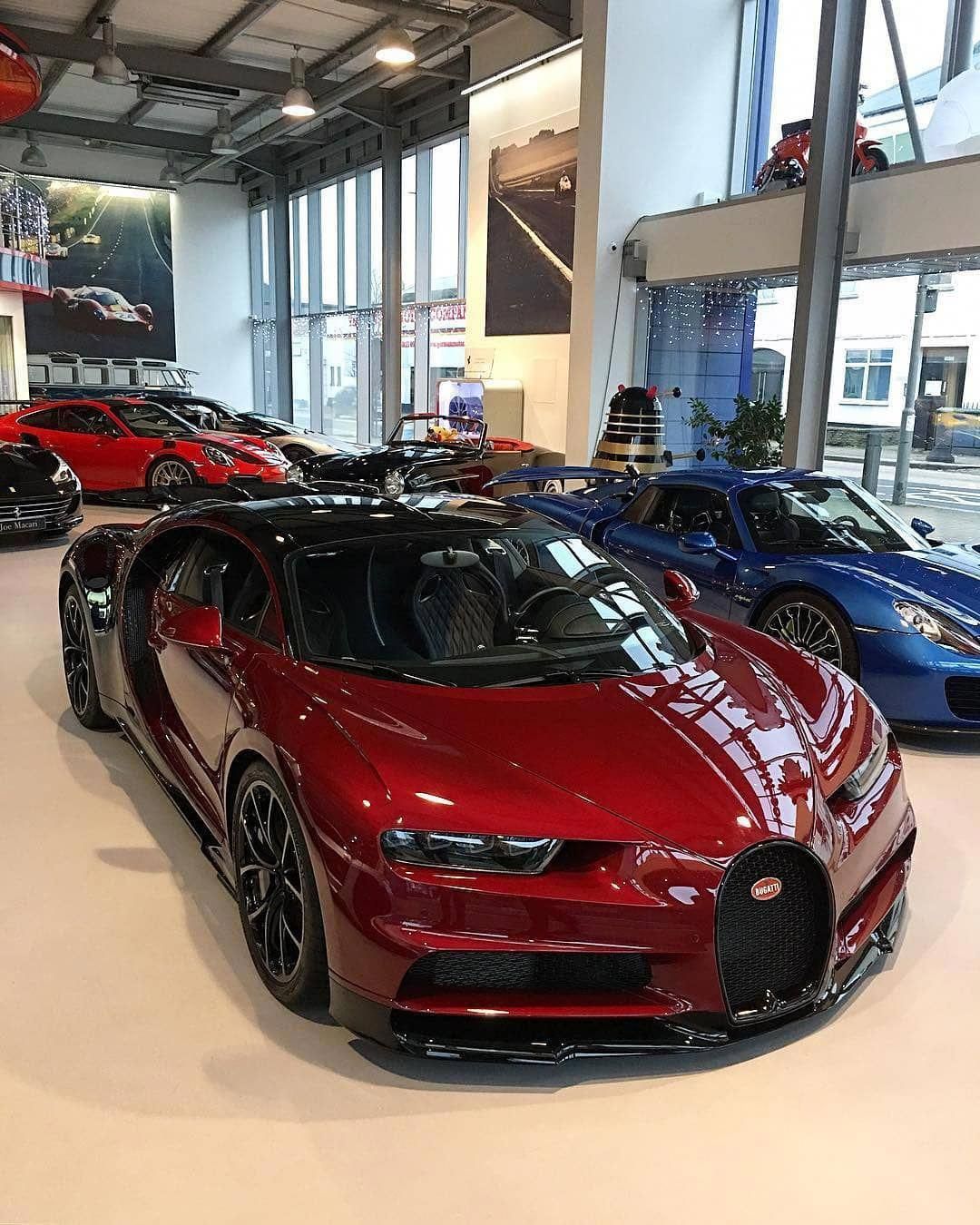 Detail Gambar Mobil Bugatti Chiron Nomer 54