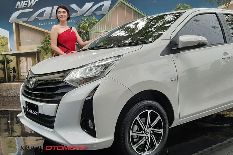 Detail Gambar Mobil Calya Nomer 56