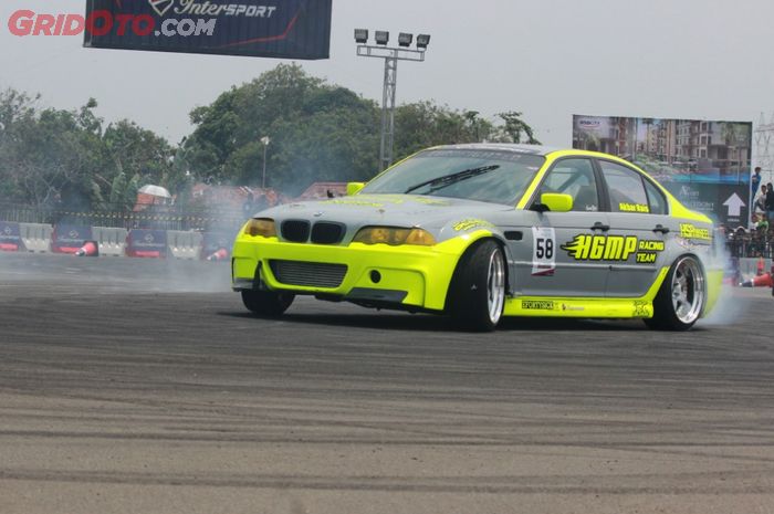 Detail Gambar Mobil Drift Keren Nomer 10