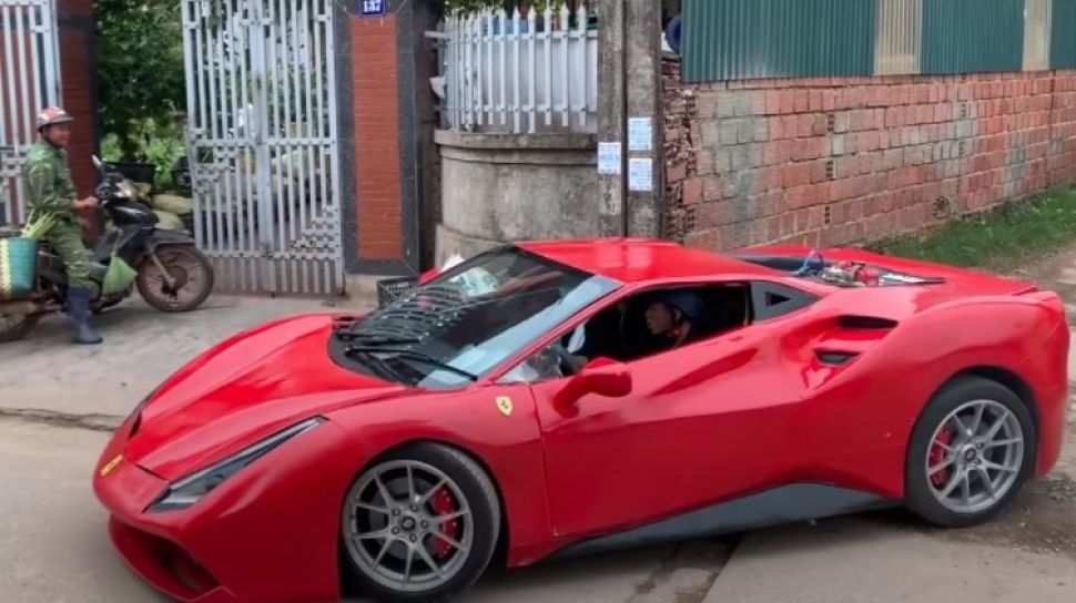 Detail Gambar Mobil Ferari Nomer 50