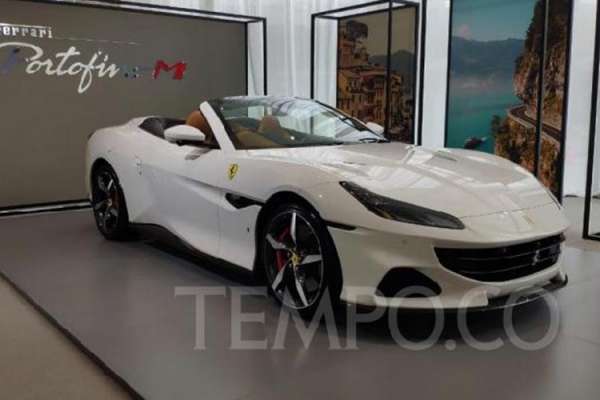 Detail Gambar Mobil Ferrari Nomer 50