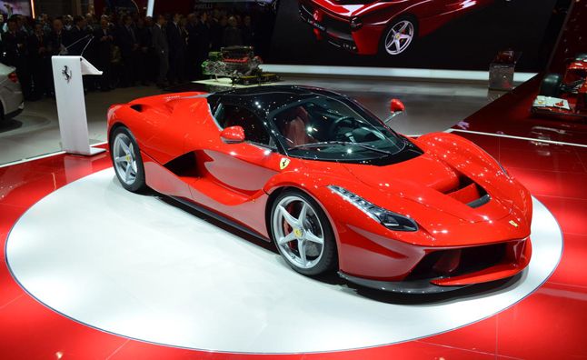 Detail Gambar Mobil Ferrari Laferrari Nomer 7