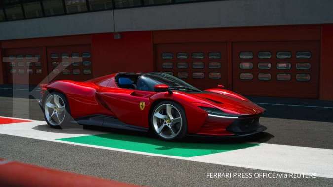 Detail Gambar Mobil Ferrari Terbaru Nomer 29