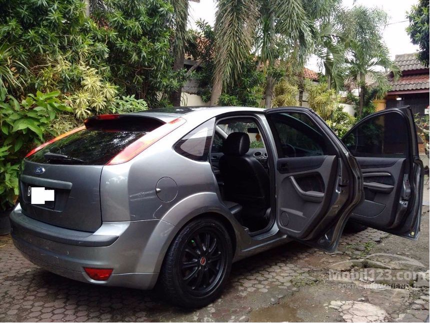 Detail Gambar Mobil Ford Focus Nomer 9