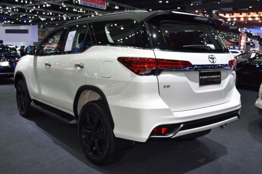 Detail Gambar Mobil Fortuner 2020 Nomer 28