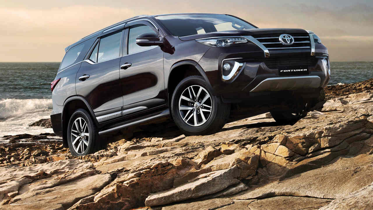 Detail Gambar Mobil Fortuner 2020 Nomer 31