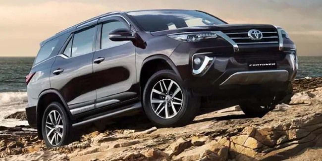 Detail Gambar Mobil Fortuner Baru Nomer 44