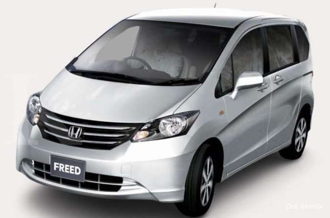 Detail Gambar Mobil Freed Nomer 18