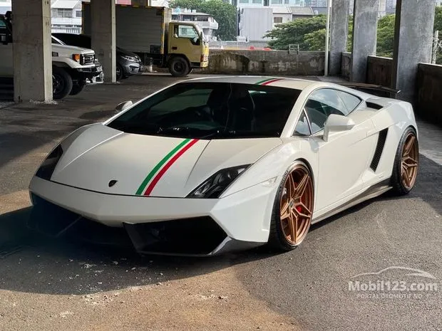 Detail Gambar Mobil Gallardo Nomer 52