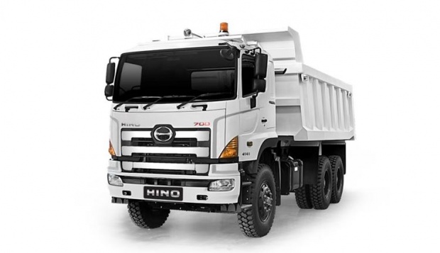 Detail Gambar Mobil Hino 700 Nomer 9