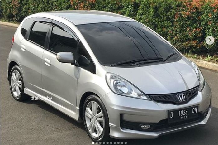 Detail Gambar Mobil Honda Jazz Rs Nomer 57