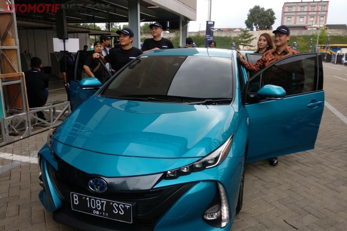 Detail Gambar Mobil Hybrid Nomer 28