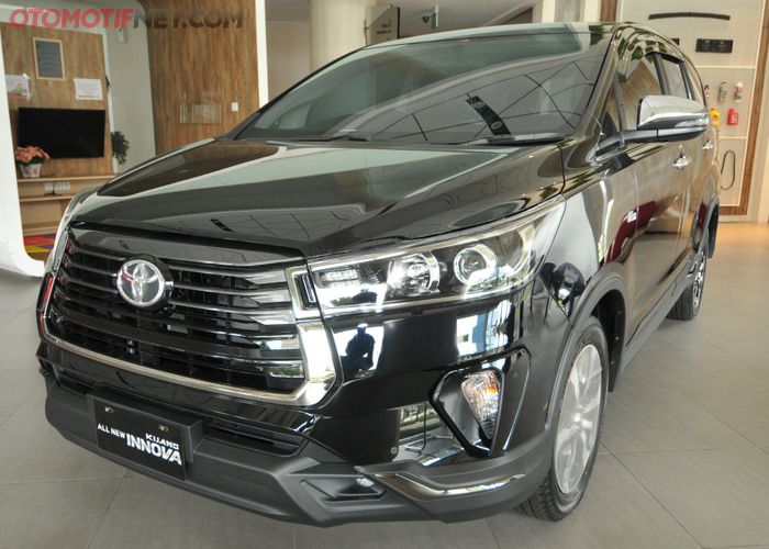 Detail Gambar Mobil Innova Terbaru Nomer 32