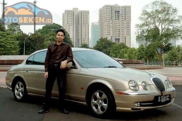 Detail Gambar Mobil Jaguar Nomer 21