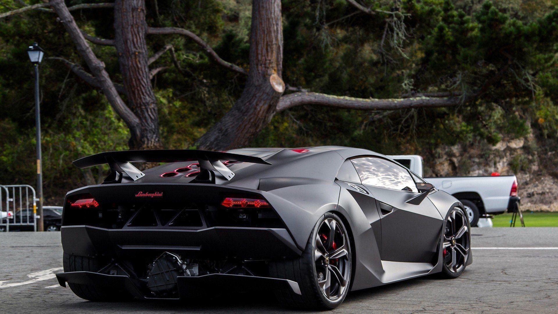 Detail Gambar Mobil Lamborghini Sesto Elemento Nomer 13