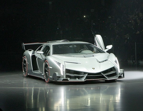 Detail Gambar Mobil Lamborghini Veneno Nomer 44