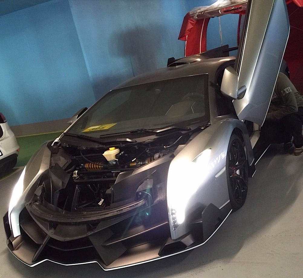 Detail Gambar Mobil Lamborghini Veneno Nomer 47