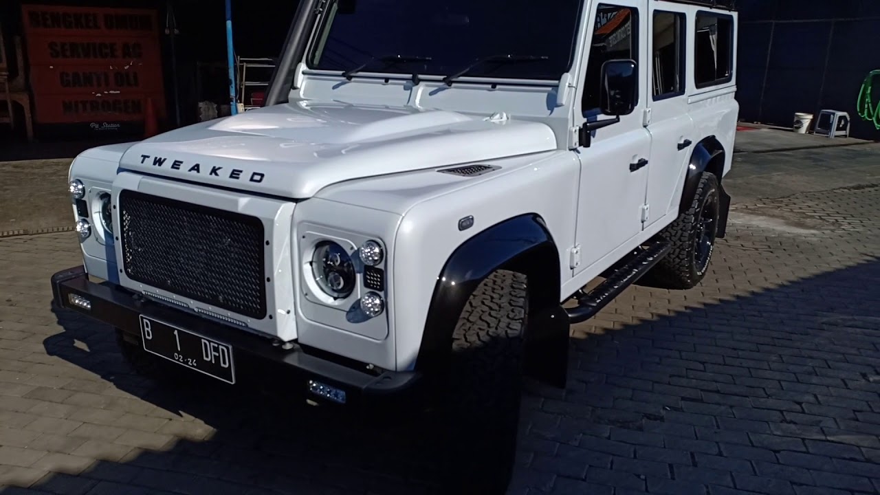 Detail Gambar Mobil Land Rover Defender Startech Nomer 50