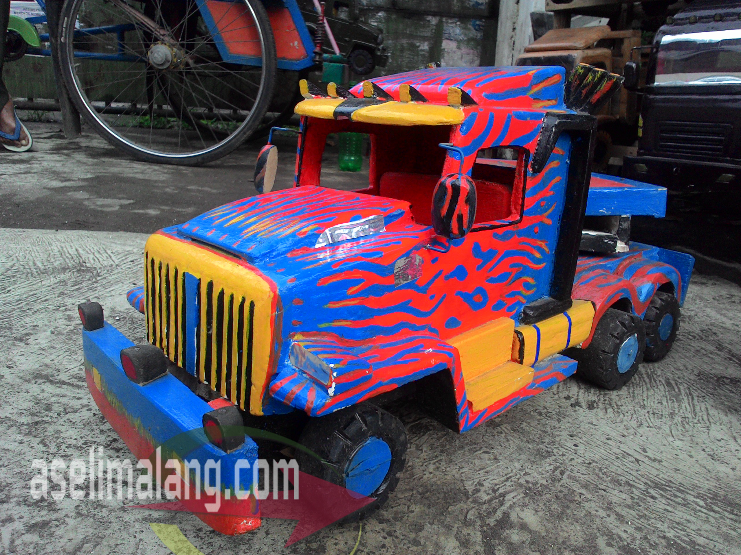 Detail Gambar Mobil Mainan Dari Kayu Nomer 45