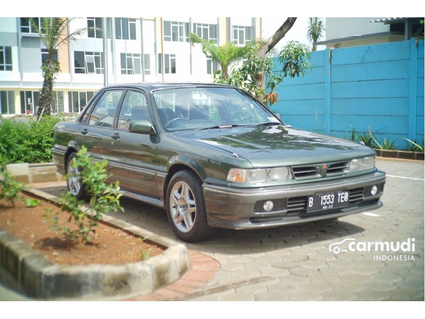 Gambar Mobil Mitsubishi Eterna - KibrisPDR