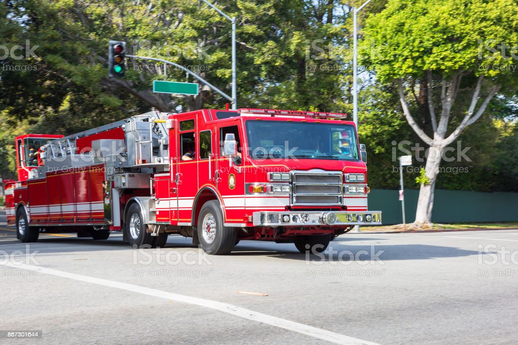 Detail Gambar Mobil Pemadam Kebakaran Nomer 46