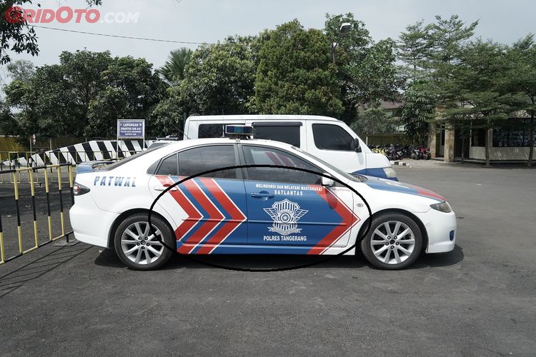 Detail Gambar Mobil Police Nomer 5