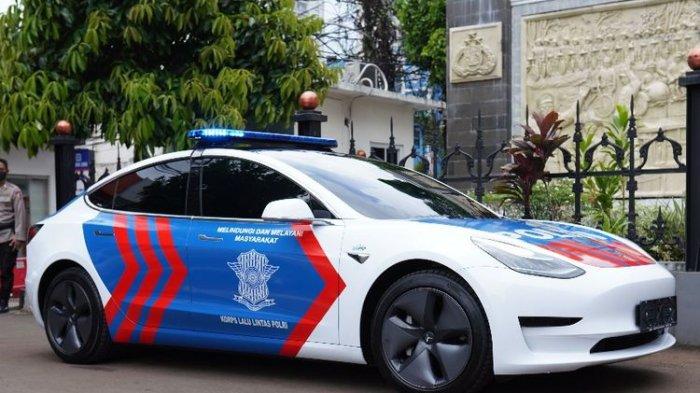 Detail Gambar Mobil Polisi Nomer 16