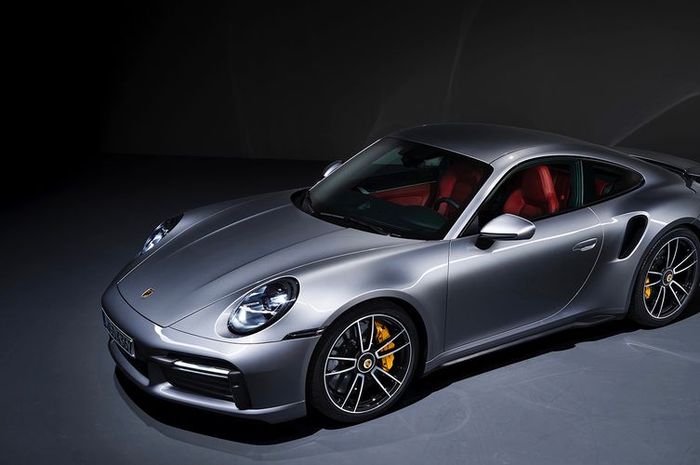 Detail Gambar Mobil Porsche Nomer 32