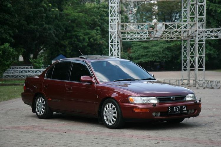 Detail Gambar Mobil Sedan Nomer 25