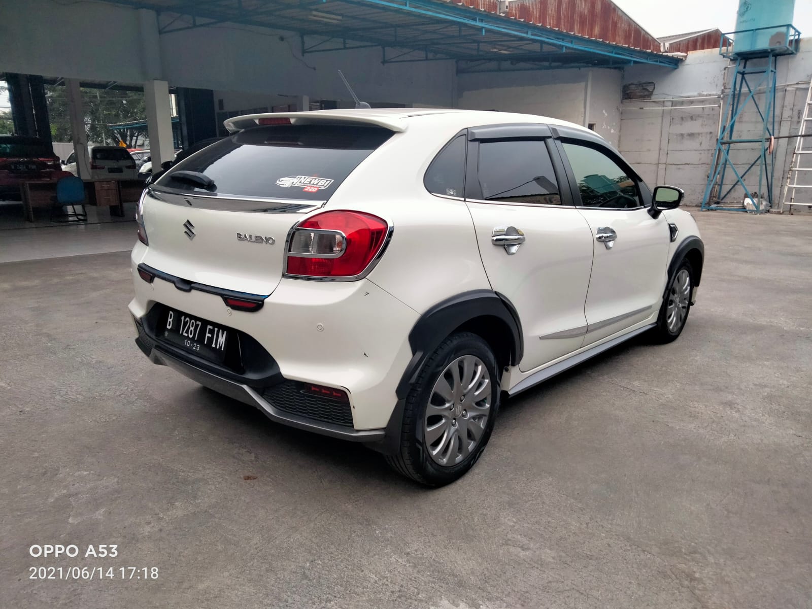 Detail Gambar Mobil Suzuki Baleno Nomer 51