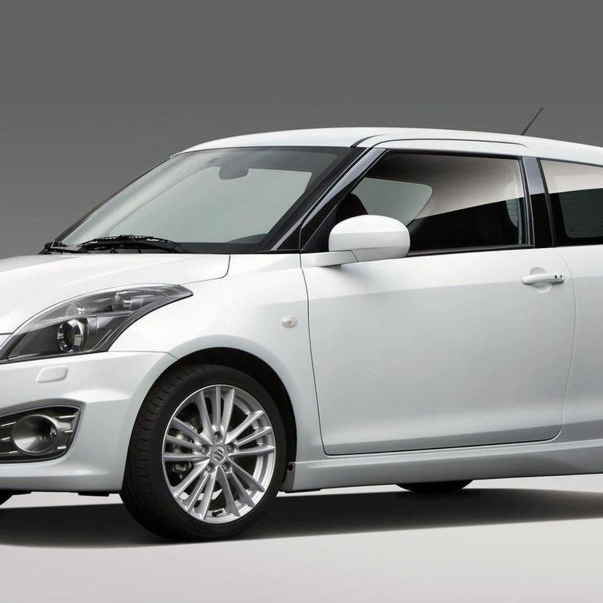 Detail Gambar Mobil Swift Nomer 40