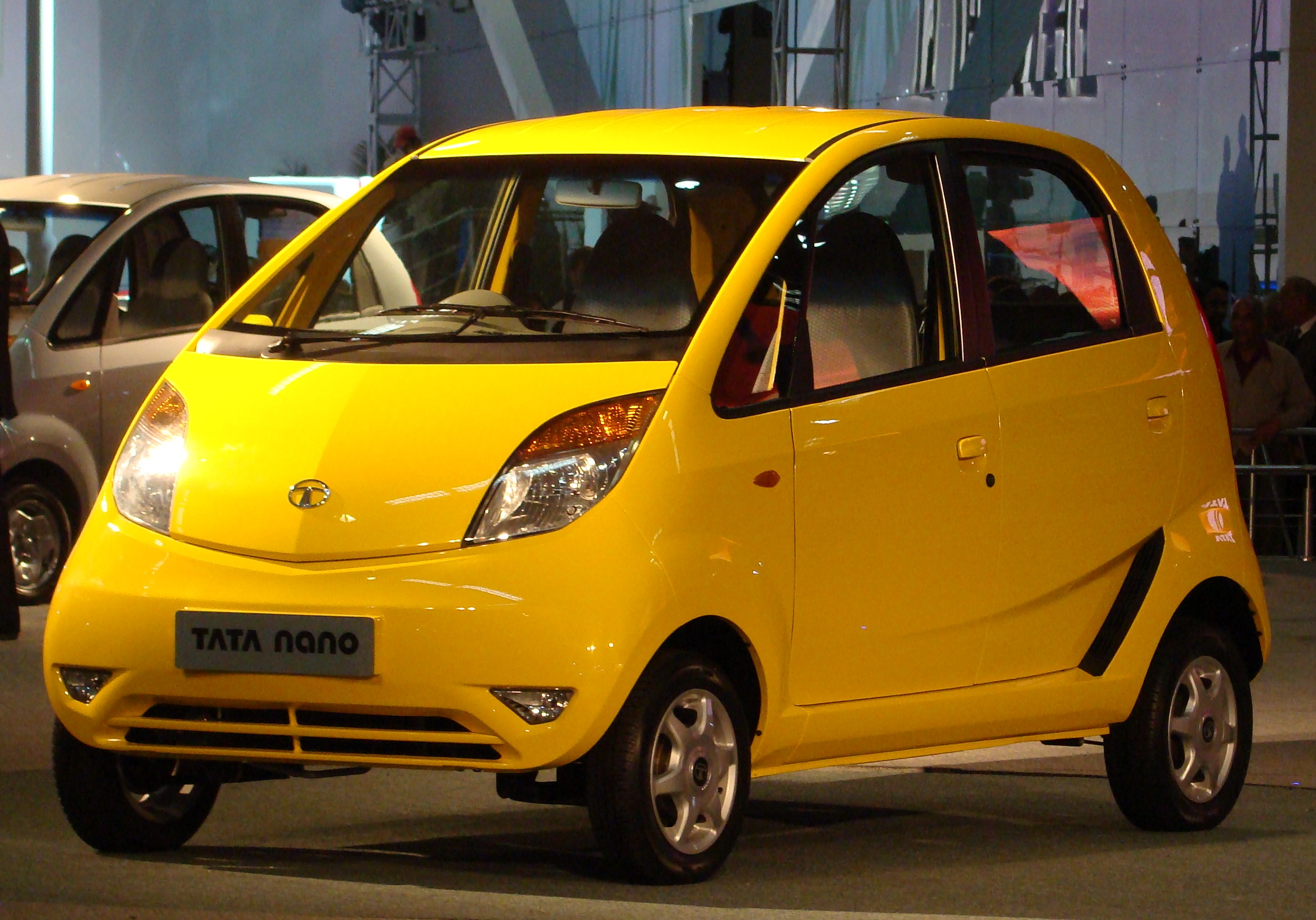 Gambar Mobil Tata Nano - KibrisPDR