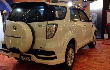 Detail Gambar Mobil Terios Lama Nomer 24