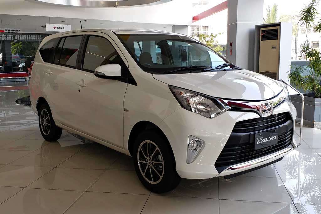 Detail Gambar Mobil Toyota Calya Nomer 43