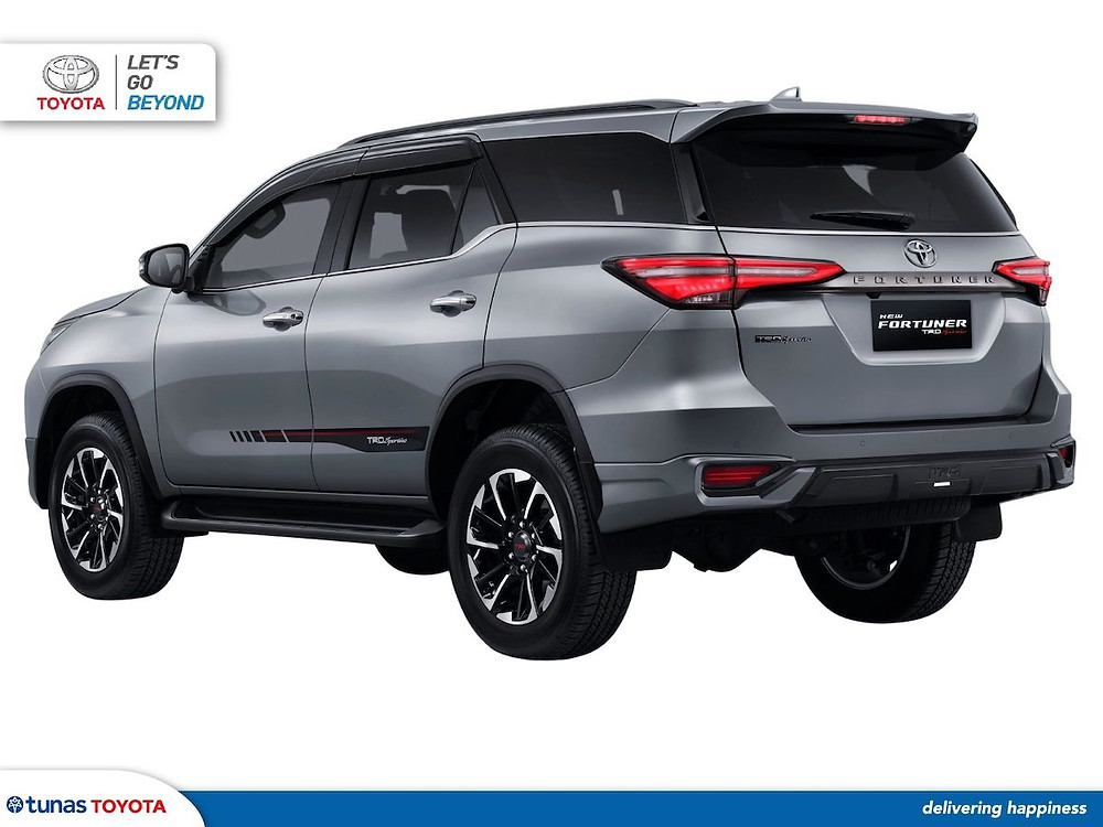 Detail Gambar Mobil Toyota Fortuner Nomer 22